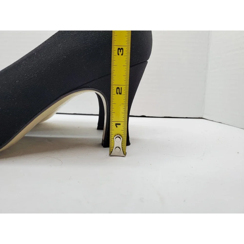 Bandolino Candy Womens Pump Dress Shoe Black Fabric &Leather 2-1/4 Heels Size 6M